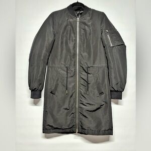 ✨Divided H&M Women’s Black Bomber Jacket Size 4